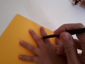 Dia das mães: cartão coração - desenhando a mão