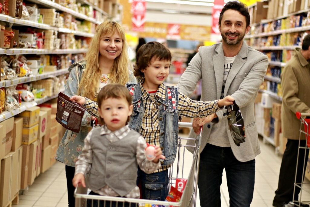 Economizar nas compras de supermercado - levar crianças