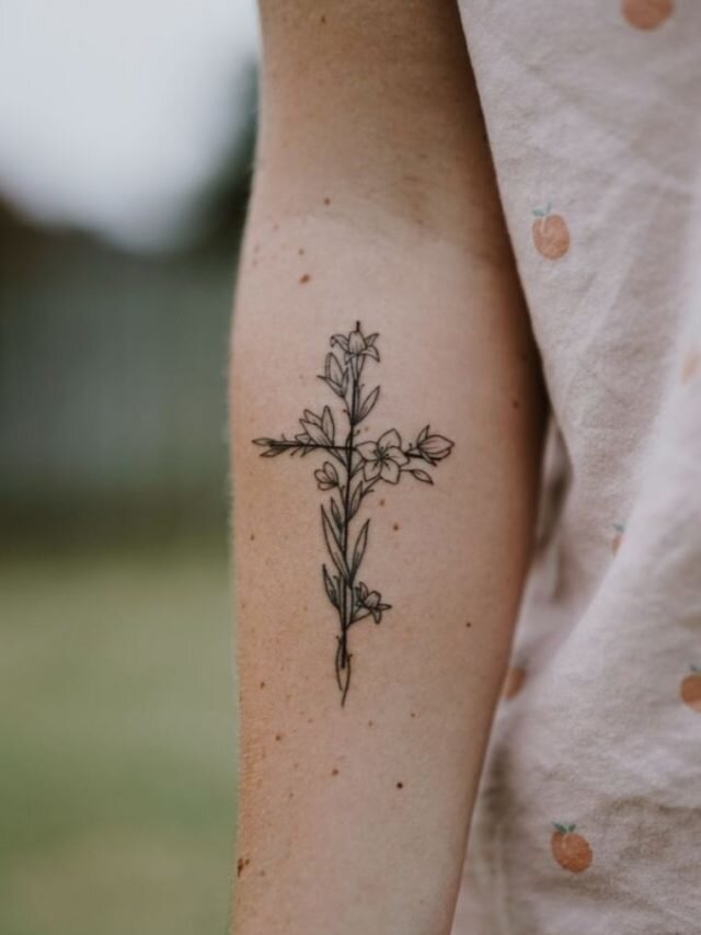 50 Inspirações de tatuagens femininas Cristãs